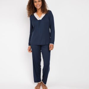 Freedom Knitwear Built-In Bra Shirt - Black 2X in Freedom StayFresh Travel  Loungewear, Pajamas for Women