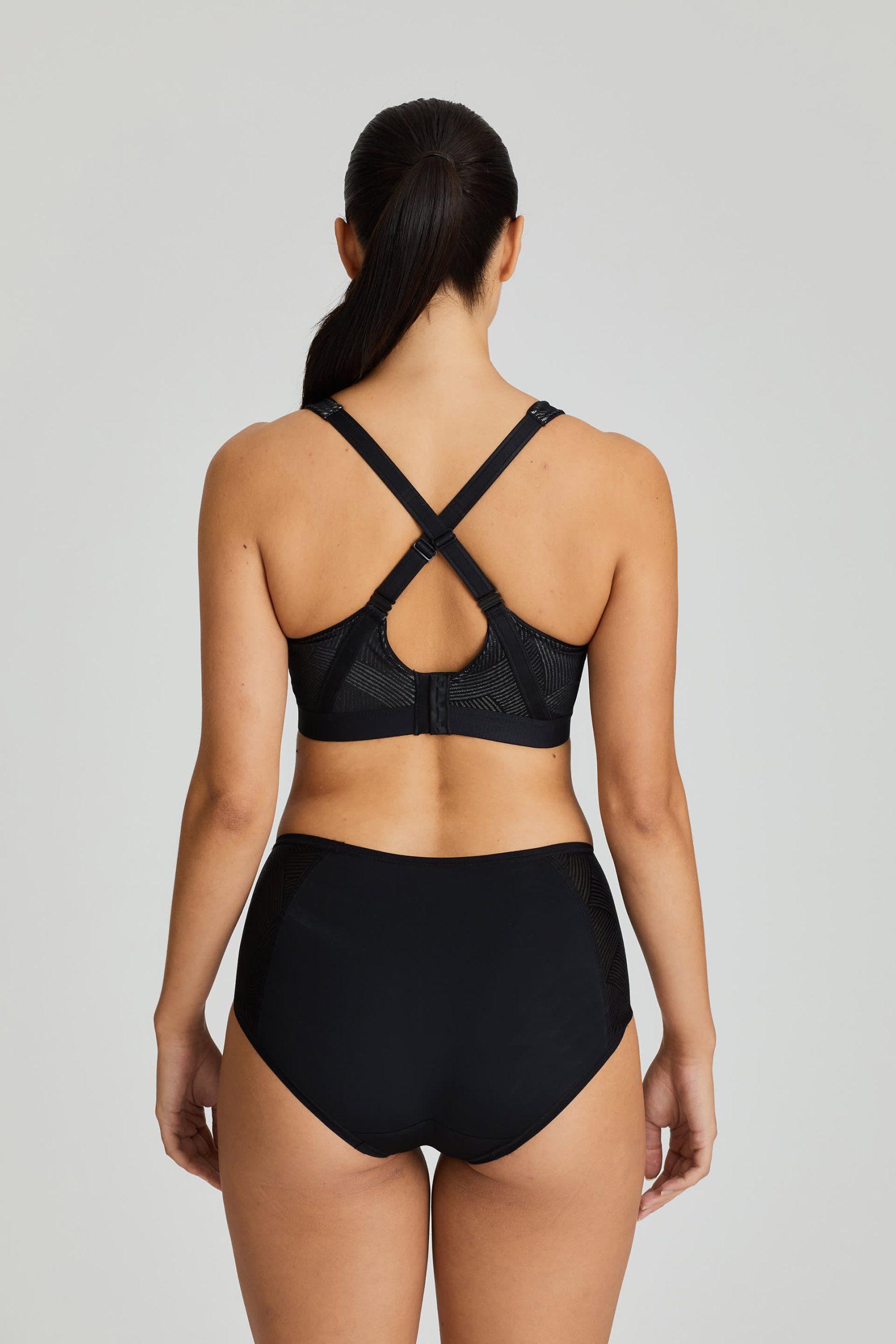 Prima Donna The Sweater Wired Sports Bra: Cosmic Grey - Chantilly